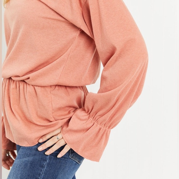 🎈3/$25🎈NWOT Acting Pro Slightly Ribbed Peplum Blouse - Picture 3 of 10